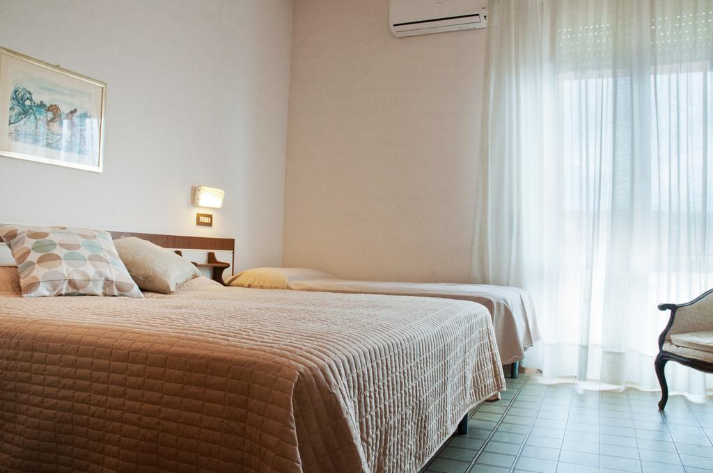 Albergo La Rosetta Кианчано Терме Екстериор снимка